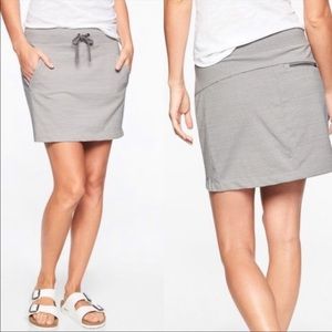 \Athleta\• Modern Metro Skort